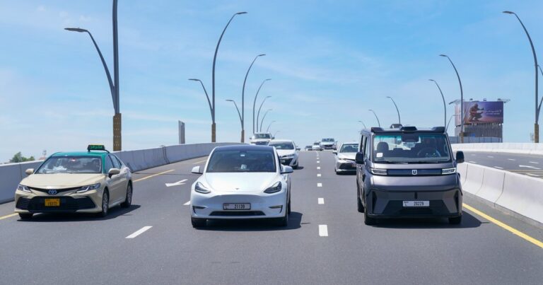 Dubai autonomous taxi