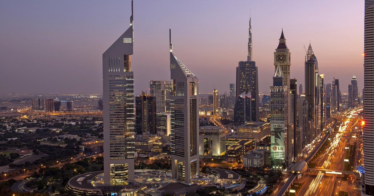 media2FHE65cmza8AAgdc4