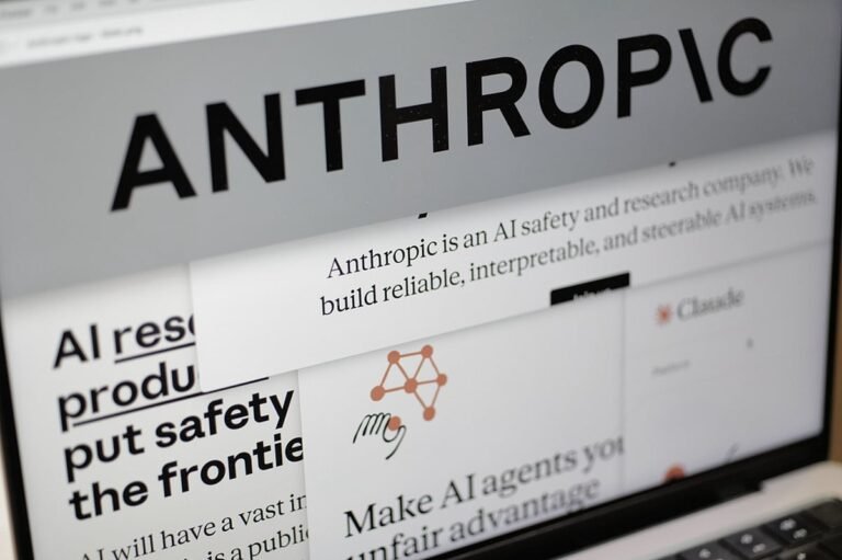US government lifts AI restrictions