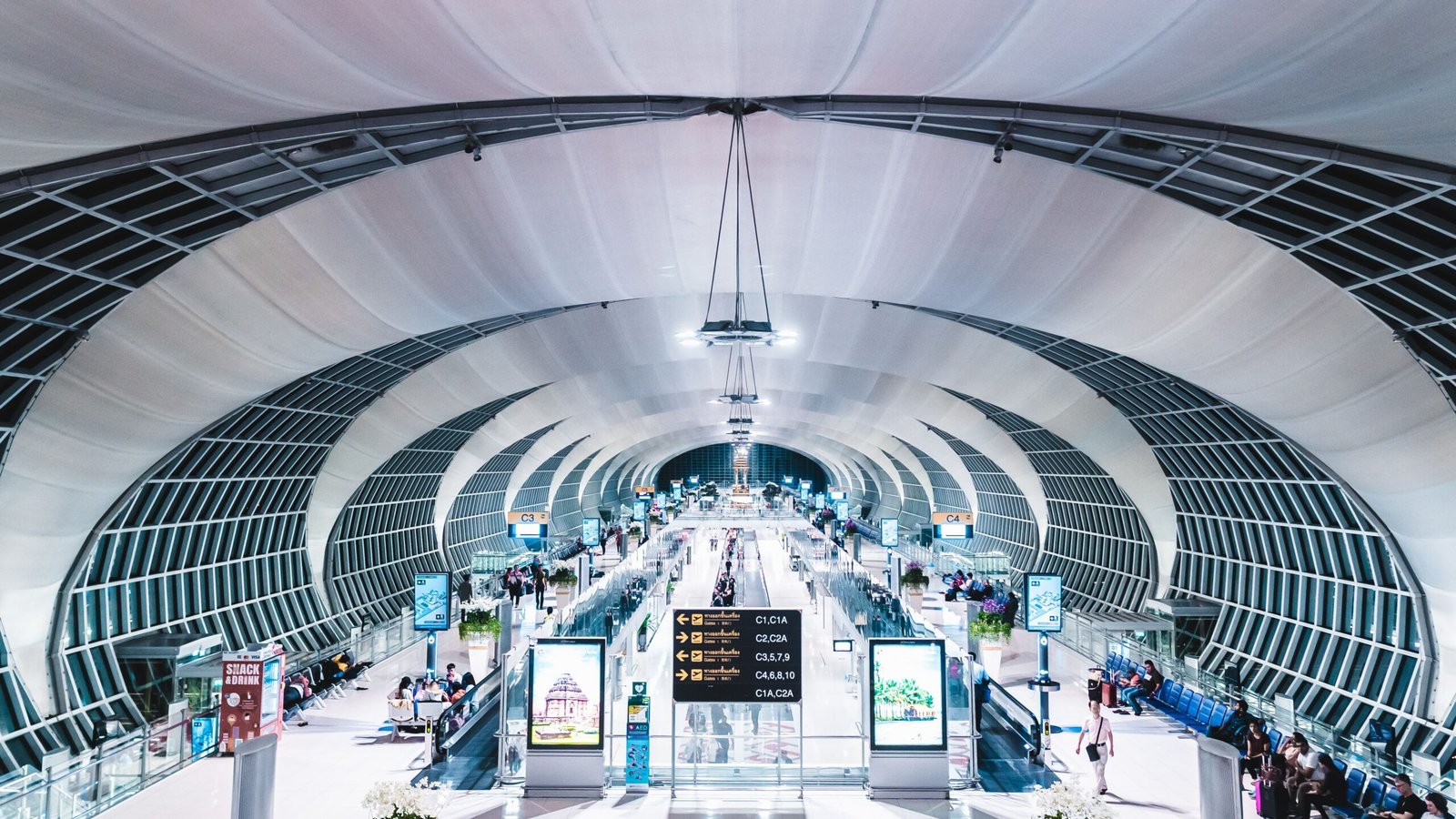 UAE Travel: 11 Banned Items You Can't Bring To The Airport 3 UAE Travel: 11 Banned Items