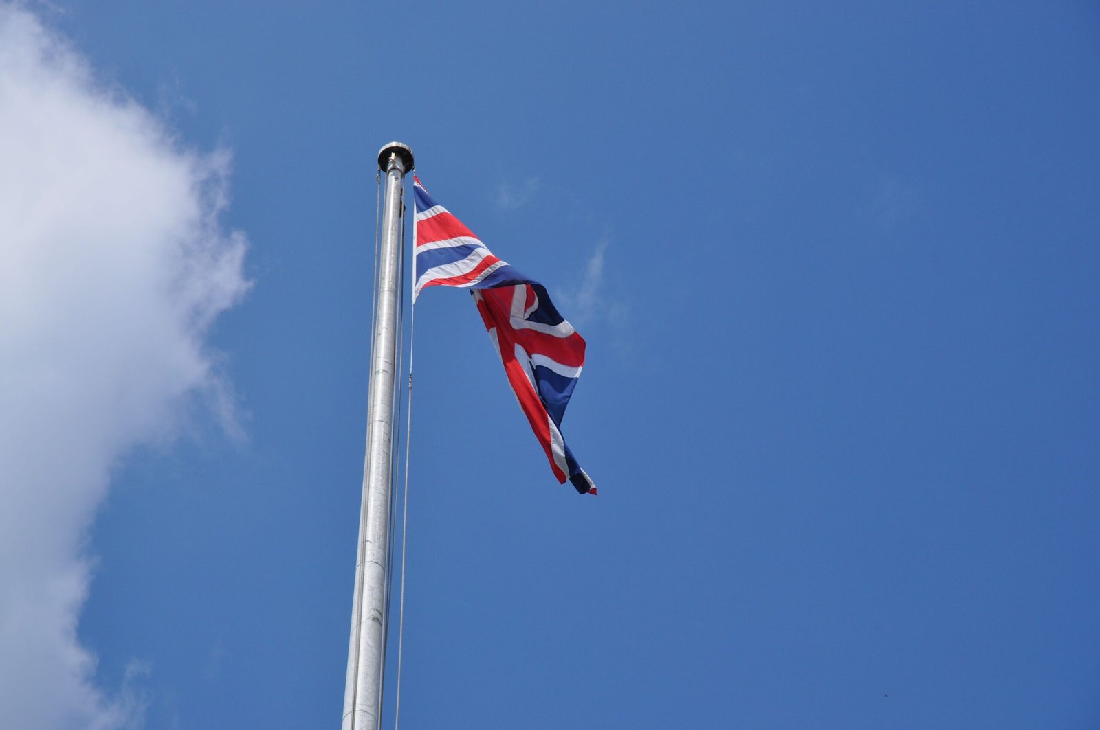 UK Prime Minister Andy Burnham Pledges Support