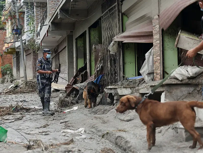 Nepal Tibet flash floods leave 633 dead, 2,980 missing 3 Nepal Tibet flash floods