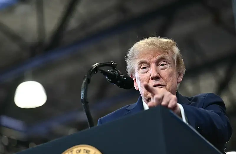Trump Oman threat