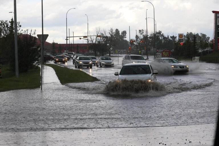 Tokyo Flooding Kills 6 30 Tokyo flooding