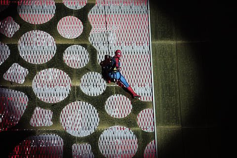 Spider-Man Dubai Frame Live Stunt This Weekend 1 Spider-Man Dubai Frame