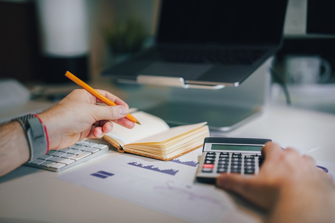Calculate Dubai Business Licence Costs: DET Online Fee Guide