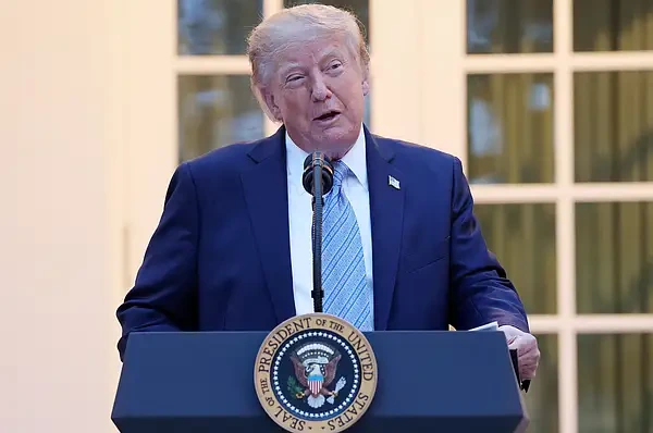 Trump White House news ban