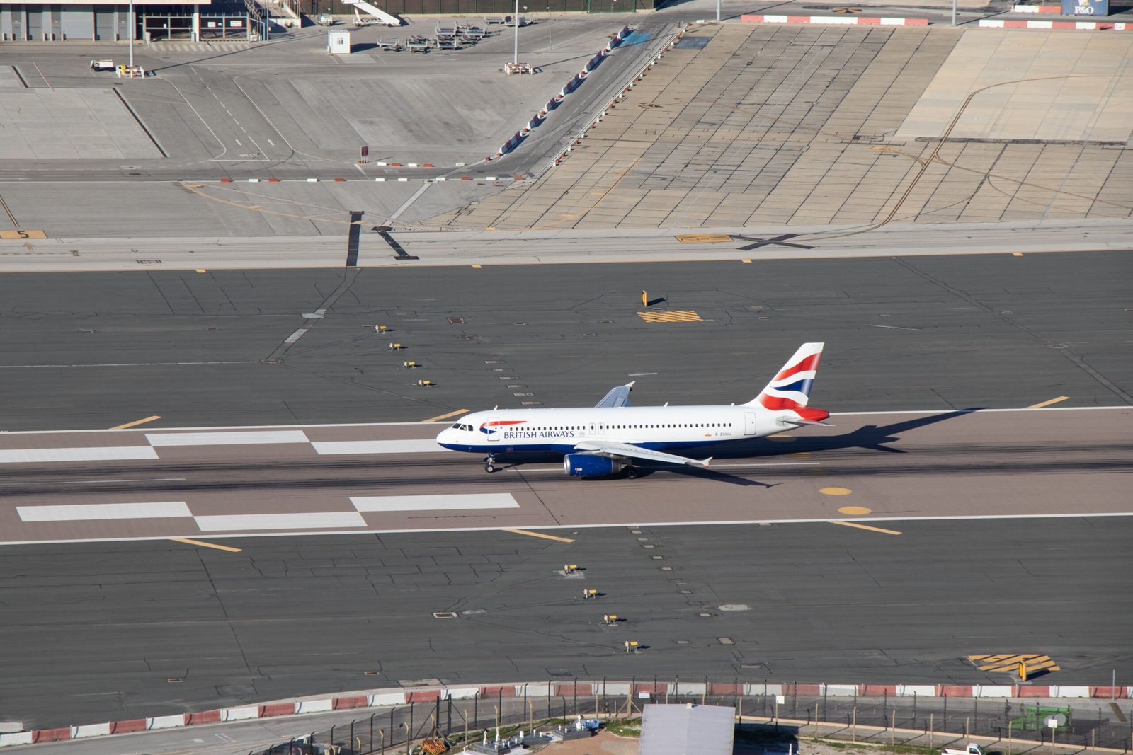 UK flight chaos: Software defect grounded 2,000 flights 1 UK flight chaos