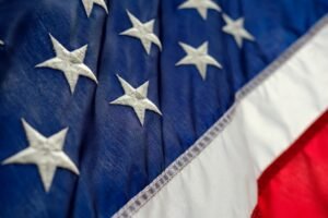 US interest rate hiked to 4 percent as Trump demands deep cuts
