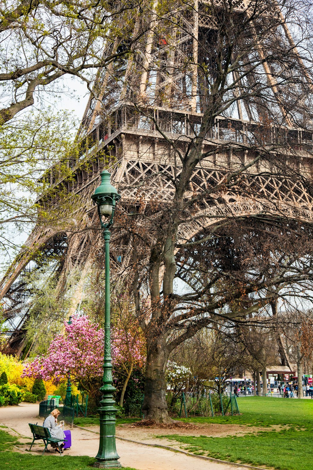 Eiffel Tower strike